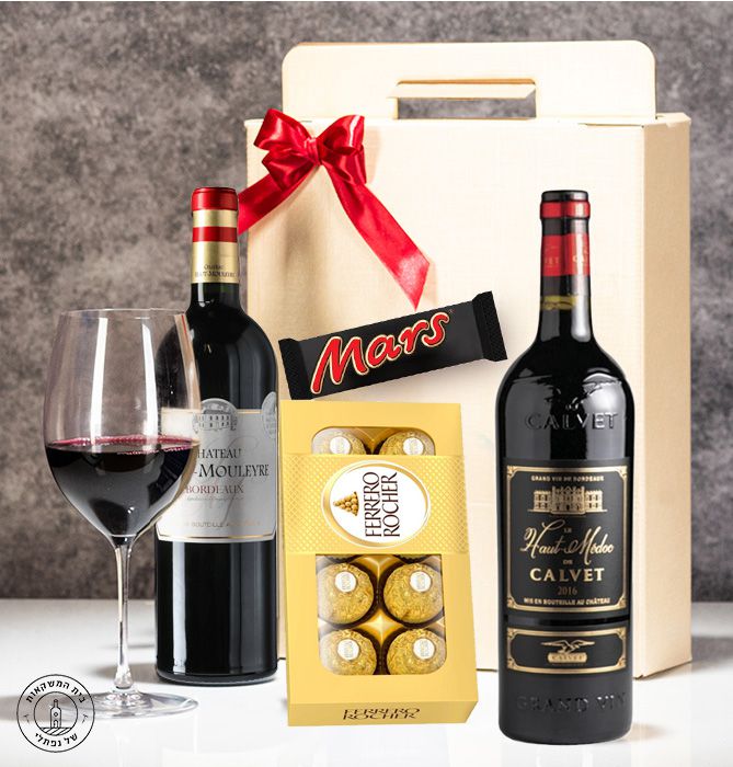 מארז זוג יינות בורדו פרימיום עם שוקולד במארז קרטון יוקרתי WINE GIFT מארז זוג יינות בורדו פרימיום עם שוקולד במארז קרטון יוקרתי WINE GIFT