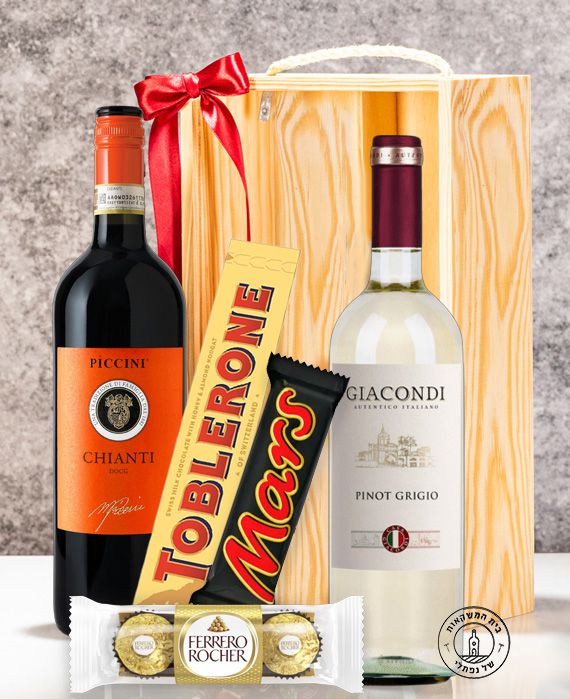 מארז מתנה זוג יינות איטלקיים מובחרים עם שוקולדים במארז עץ WINE GIFT מארז מתנה זוג יינות איטלקיים מובחרים עם שוקולדים במארז עץ WINE GIFT