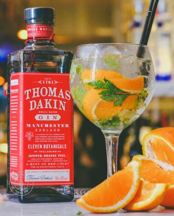 ��� ���� ����� 700 �"� Thomas Dakin